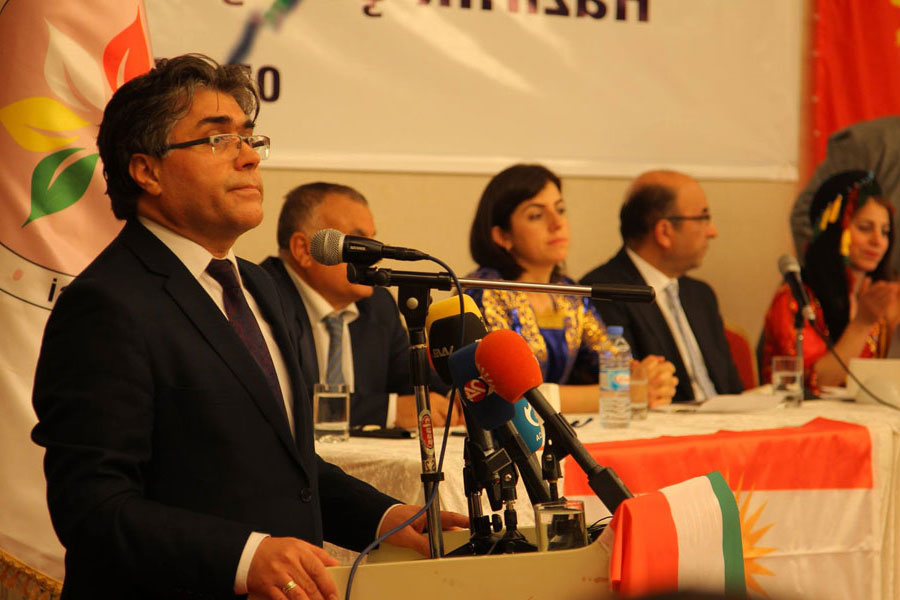 "Hêvî dikim ku bayê serxwebûna Başûrê Kurdistanê di warê yekgirtinê de me bihejîne..."