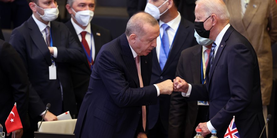 Senatorên Amerîkî li ser binpêkirina mafên kurdan ji aliyê Erdogan ve nameyek ji Biden re şandin