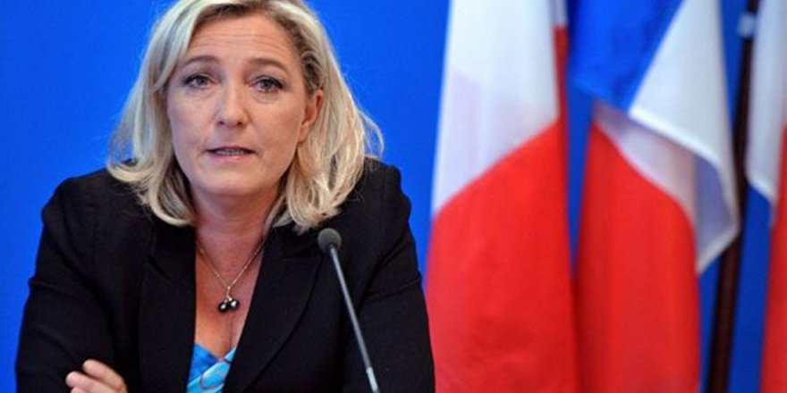 Le Pen bi desteserkirina fona giştî tê tawanbarkirin