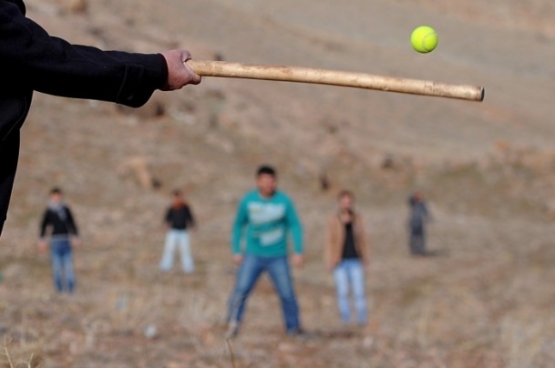 Beyzbola kurdan "Topa garanê 1