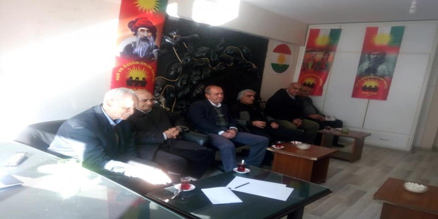 Heyeta PAKî Amed de HAK-PAR zîyaret kerd