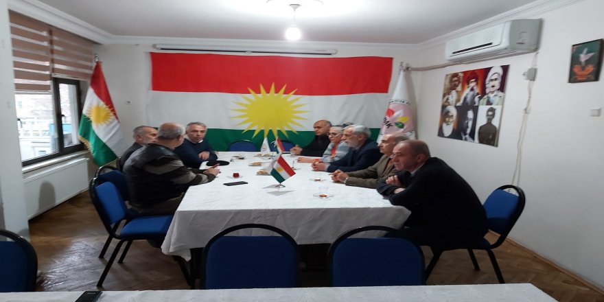 Heyeta HAK-PARî Amed de PAK zîyaret kerd