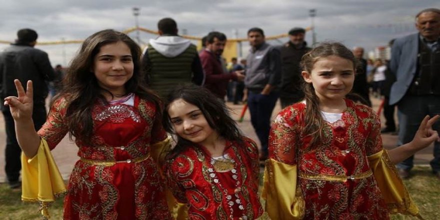 Li Tirkîyê hejmara kesên xwe Kurd dibînin zêde dibe