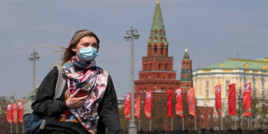 Rûsya de hûmara kesê ke bi virusê Korona kewtî 145 hezar kes derbas kerd