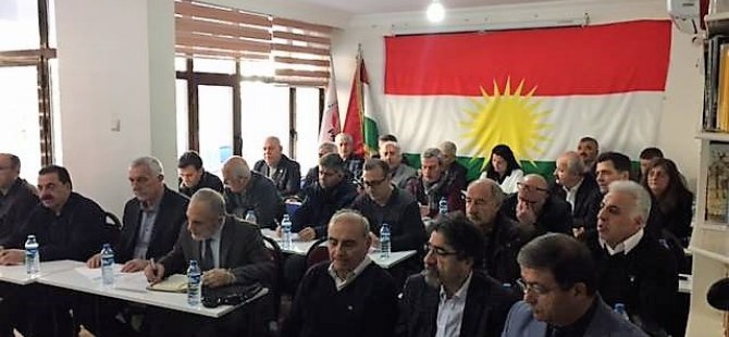 PAK: ”Em Destûra ku miletê kurd û welatê wî nas neke, qebûl nakin”