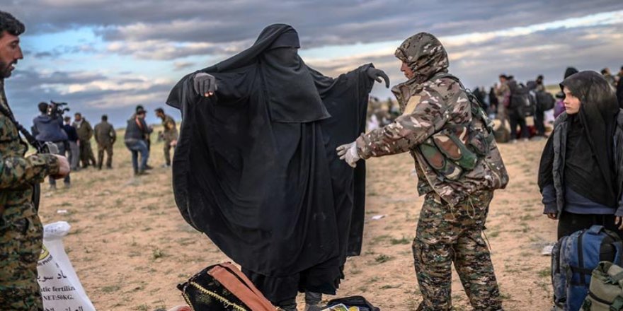 Fransa: 13 jinên Fransî yên DAIŞê ji kampên Rojavayê Kurdistanê revîyan!