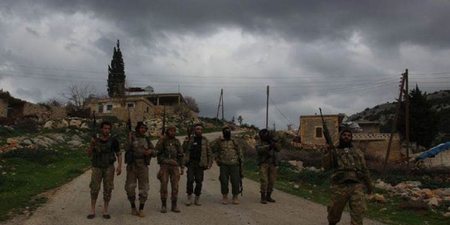 Li Efrînê çekdarên girêdayî Tirkiyê 8 kes revandin