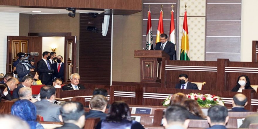 Parlamentoya Kurdistanê bersivên serokwezîr û hikûmetê pesend kirin