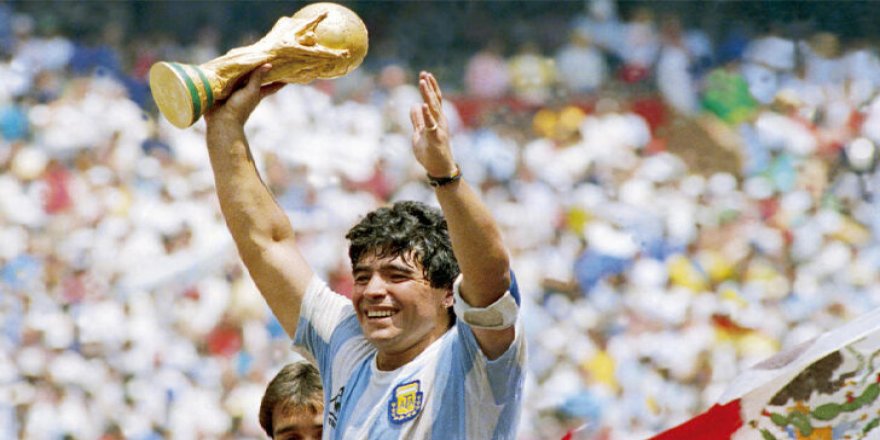 Fûtbolîstê navdar Diego Armando Maradona wefat kir