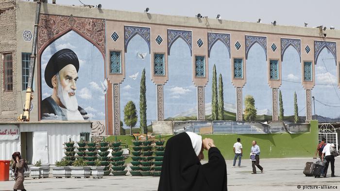 Iran: Êrîşên çekdarî li hember Meclîs û tirba Xumeynî