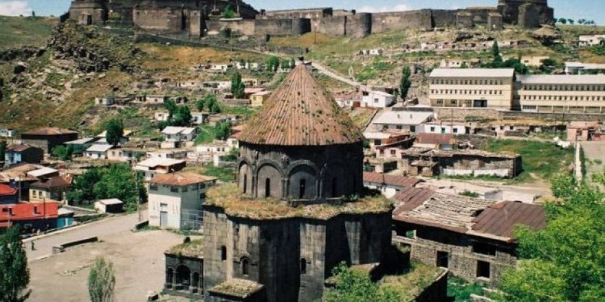 Bajarê Serheda Romana Kurdî: QERS