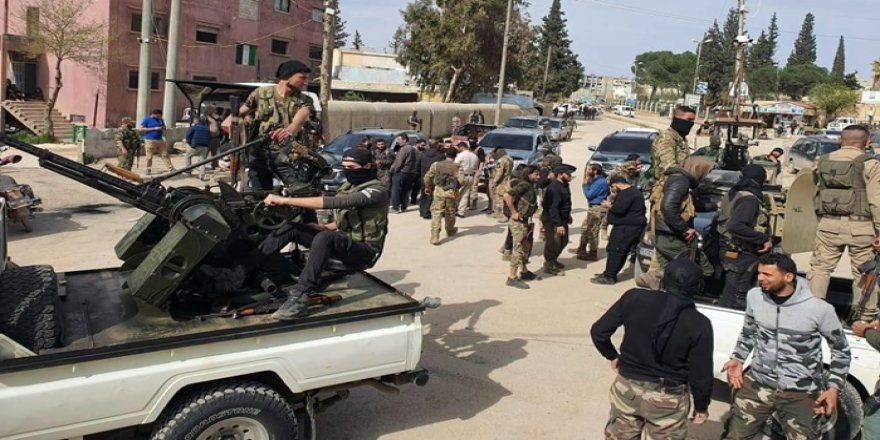 Li Efrînê komên çekdar ên girêdayî Tirkiyê 3 xaniyên koçberên Kurd firotin   