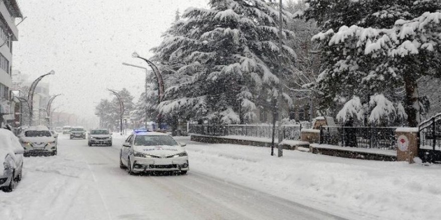 Li Çewlig, Amed û Sêrtê rêya bi sedan gundan hat girtin