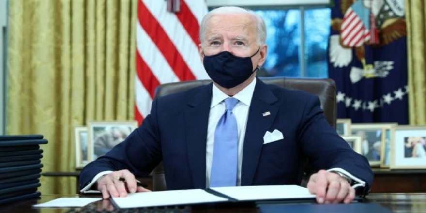 Biden ferman da li hemû avahiyên federal maske bên bikaranîn