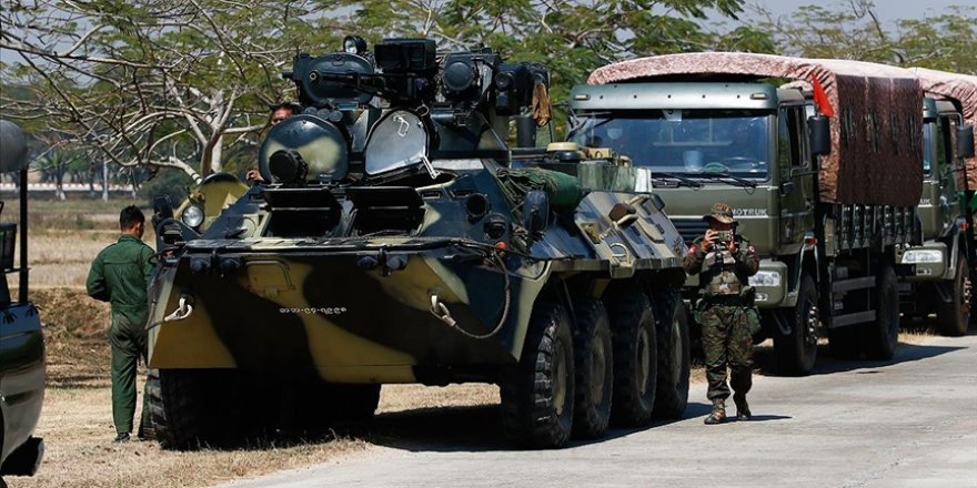Amerîka dorpêçê danî ser derbekarên Myanmarê