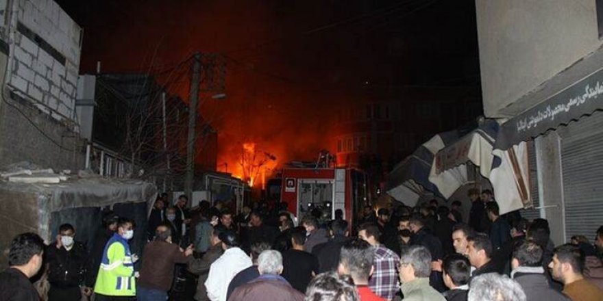 Bazara Mehabadê ya herî mezin şewitî