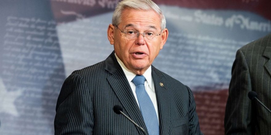 Senator Menendez: Divê Amerîka piştgiriya Mesrûr Barzanî bidomîne