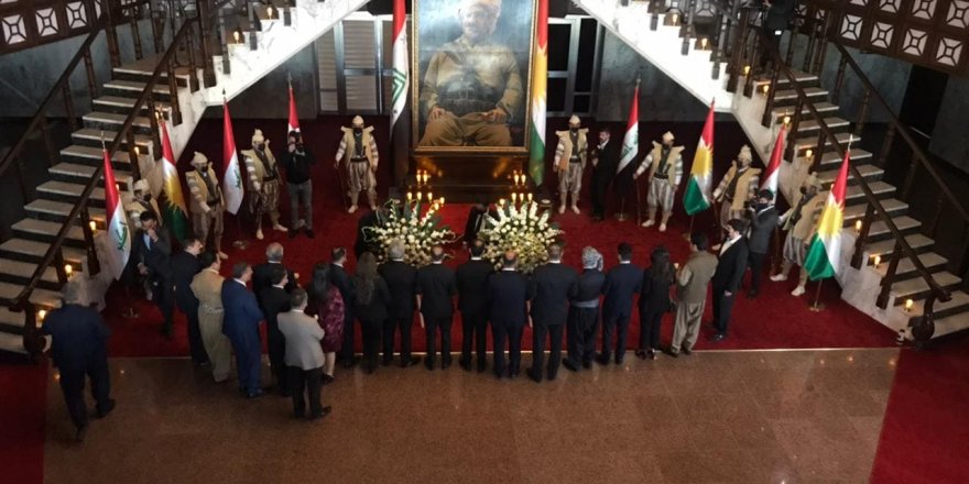 Parlamentoya Kurdistanê merasîma bîranîna Barzaniyê nemir li dar xist
