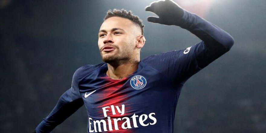 Neymar pîrozbahiya roja dayikbûna Mesrûr Barzanî dike