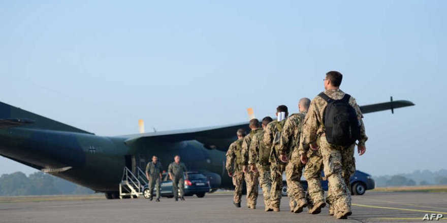 NATO: Li Iraqê bi rola Amerîka ranabin