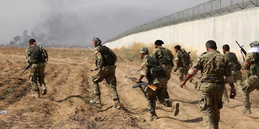 Çekdarên ser bi Tirkiyê ve êrişî gundekî li rojhilatê Qamişlo kirin