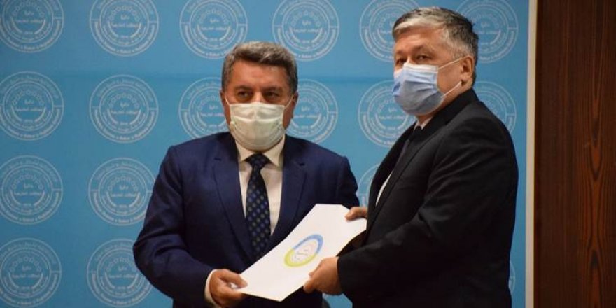Rêveberiya Xweser 92 jin û zarokên DAIŞ`ê radestî Ozbekistanê kir