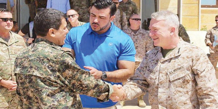 General Mazlûm Kobanî bi her du generalên Amerîkî re civiya