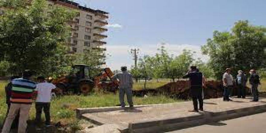 Amed: Şarî nêverda îstasyonê bazî bêro ronayîş