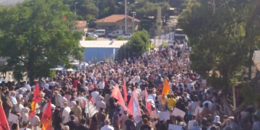 PAK Îzmîr de beşdarê merasîmê cenazeya kênaya Kurd Deniz Poyraz bi