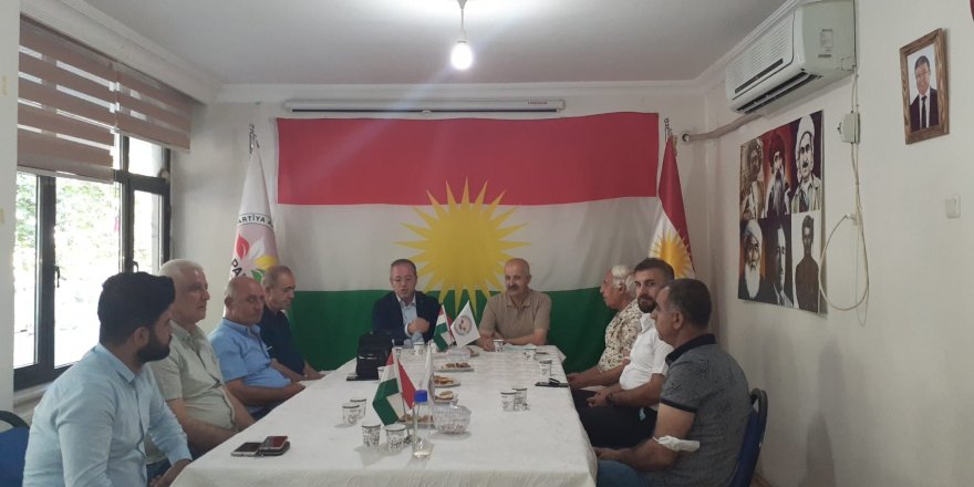 Heyetêka Gelecek Partisi (Partîya Ameyoxî) Amed de PAK zîyaret kerd