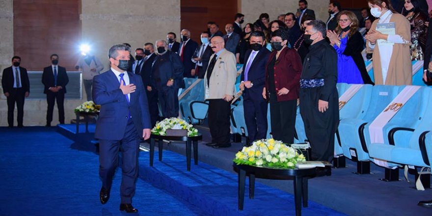 Serokwezîr: Hunermend dikarin dîrok, êş û azarên gelê me bi rêya şanoyê bigihînin cîhanê
