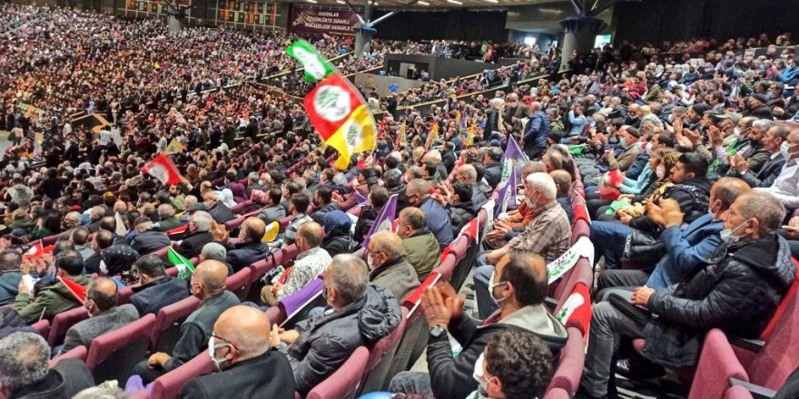 Di lêpirsîna kongreya Stenbolê ya HDPê de 12 kes hatin desteserkirin