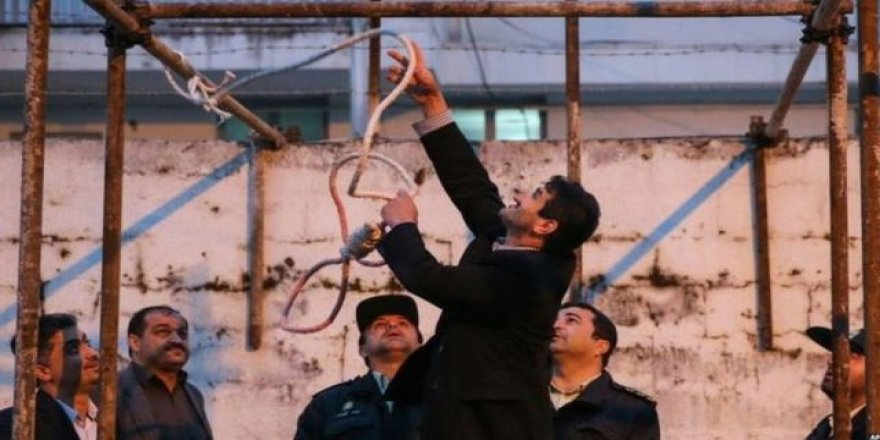 Li Kirmaşanê girtiyekî kurd hat bidarvekirin