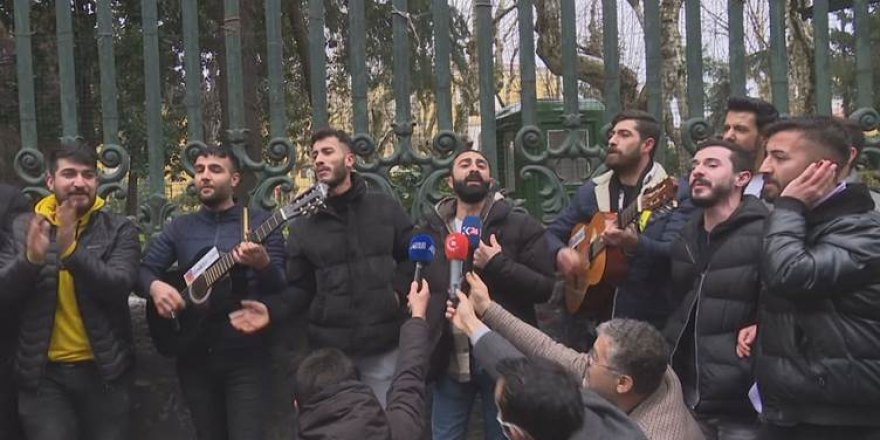 Muzîsyenên Kurd dîsa vegeriyan kolana Istiklalê