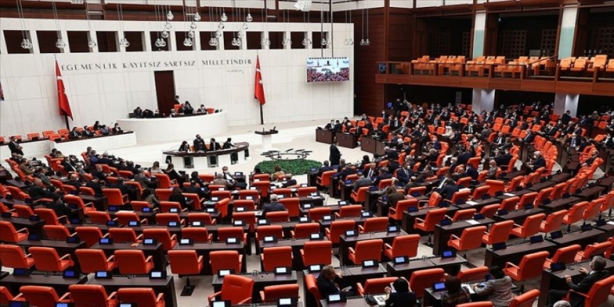 Felzekeyên 10 parlamenteran gihîşt parlamentoyê