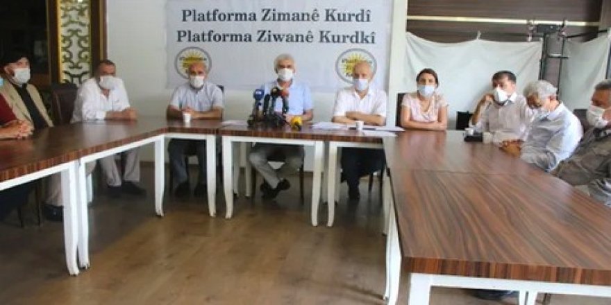 Platforma Zimanê Kurdî: Em dirûtiya ji bo zimanê kurdî qebûl nakin