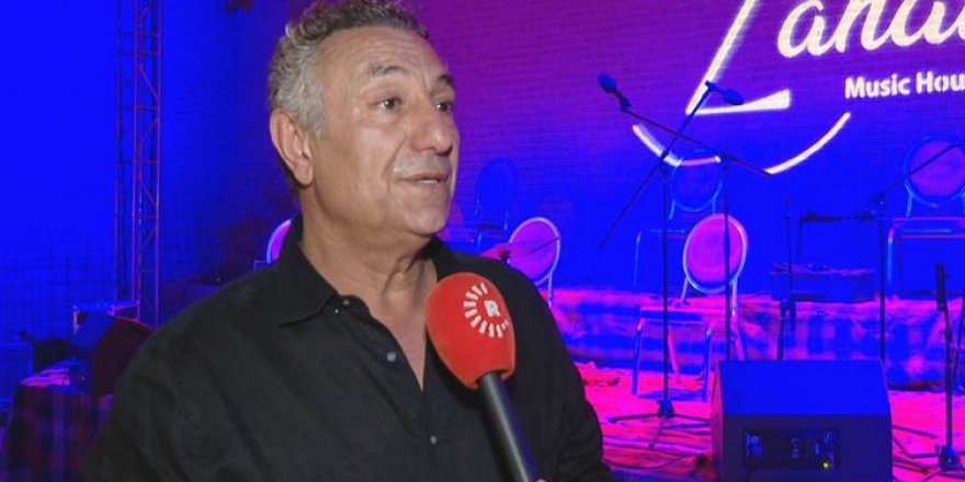 Xêro Ebas li Hewlêrê konsertekê saz dike