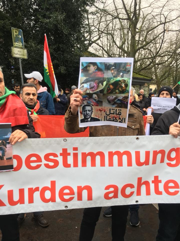 Ji Platforma Kurdên li Hamburgê bo Efrînê xwepêşandan