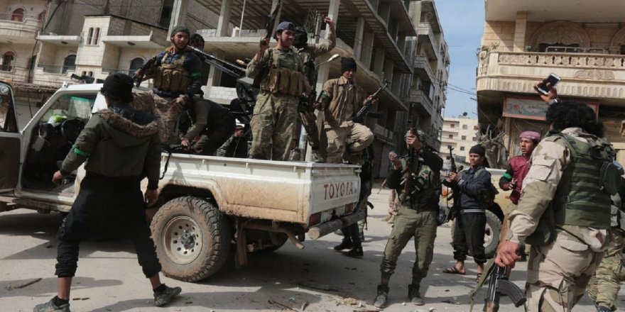 Efrîn | Çekdarên girêdayî Tirkiyê 20 welatî revandin