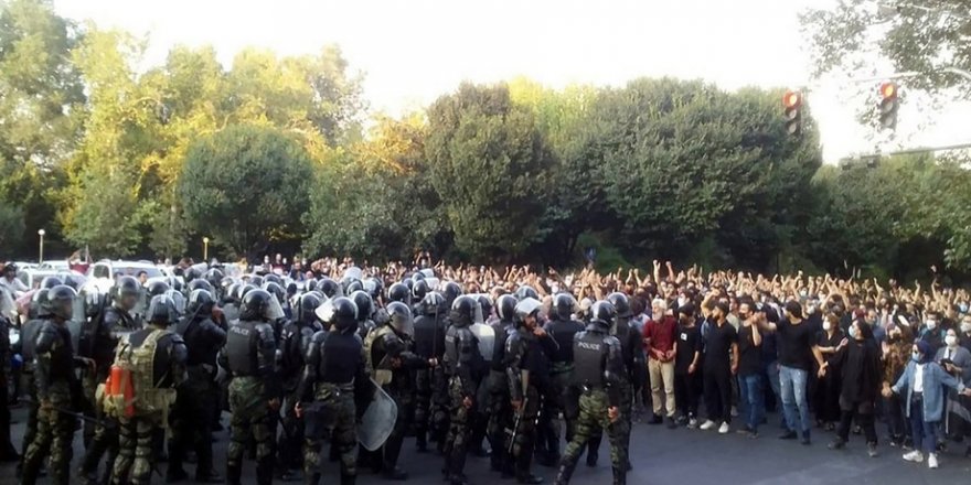 Serhildana xelkê li dijî rejîma Îranê berfirehtir bûne