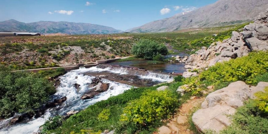 Dêrsim de vera talanê xoza mîtîng do bêro kerdene