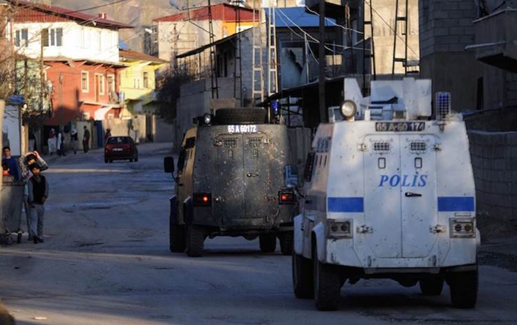 Tirkiye: Îsal 15 kes bi gulleyên hêzên ewlekariyê hatine kuştin