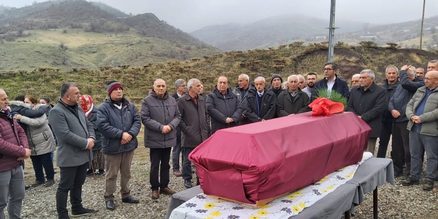 PAK li Çewligê beşdarî merasîma veşartina cenazeyê welatperwerê Kurd Mûnzûr Çem bû