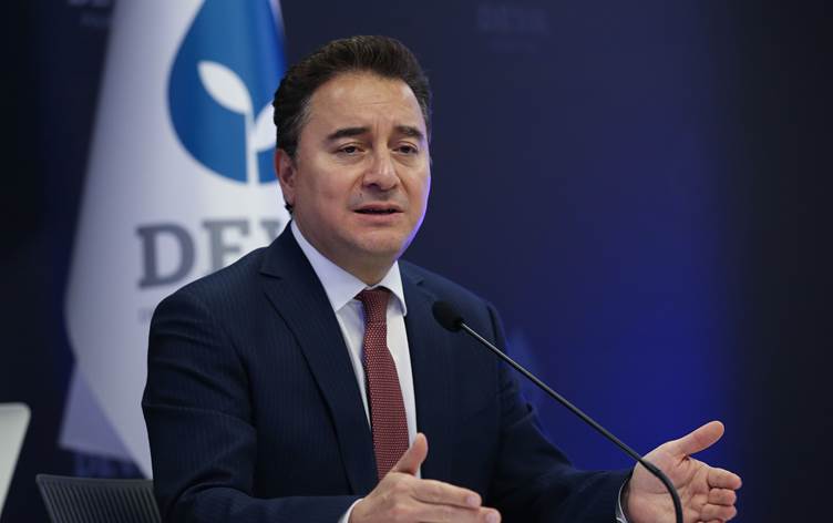 Babacan: Divê astengiyên li pêş perwerdehiya zimanê dayikê bên rakirin