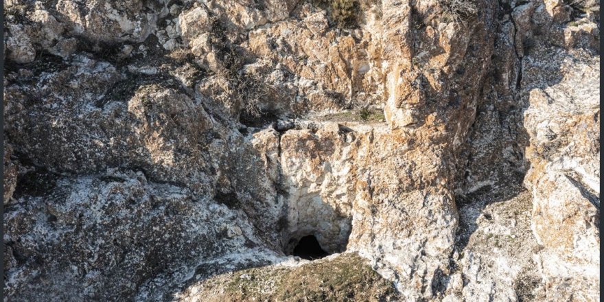 Li Wanê gora Urartuyan a sê odeyî hat dîtin