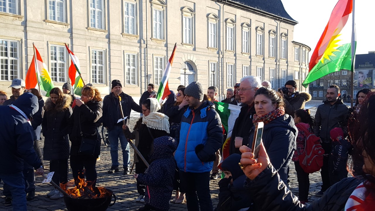 Li Danîmarkayê digel sermayê Newroz hate pîrozkirin!