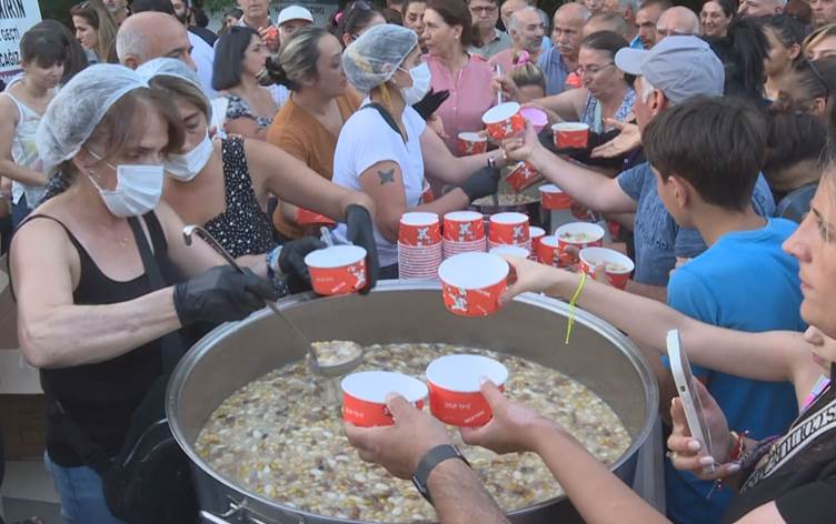 Li Dêrsimê aşûre hat belavkirin: Bila kes ji ber ziman û baweriya xwe neyê kuştin