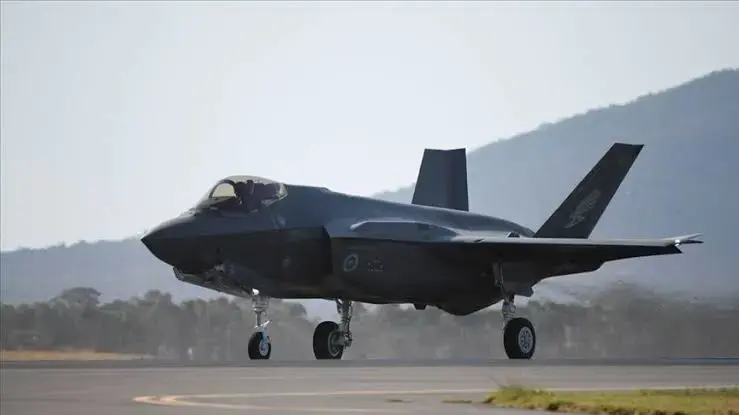 Wê bombeyên atomî li F-35an bên montekirin