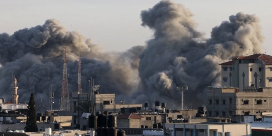 Sê kurên Îsmaîl Heniye li gel 3 neviyên wî di bombebaraneke Îsraîlê de hatin kuştin