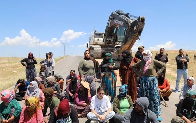 MÊRDÎN - Şêniyên gundê Zeytûnayê li dijî projeya Santrala Enerjiya Rojê derdikevin